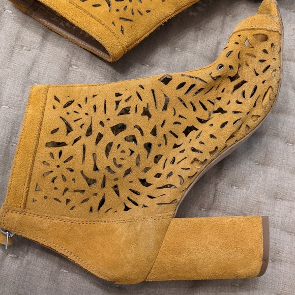 Mustard Yellow Floral Laser Cutout Booties RARE! - Picture 3 of 9
